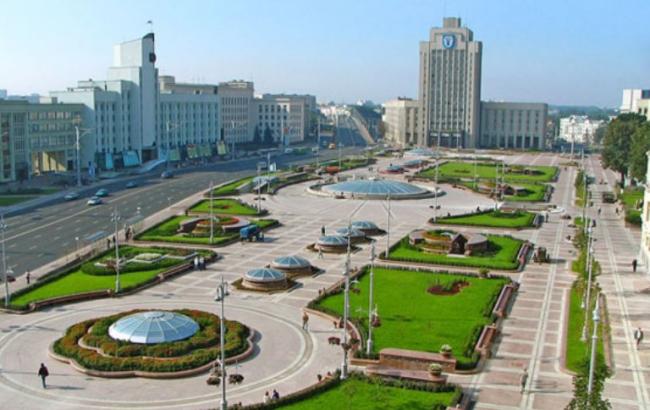 В Беларуси остановили работу визовые центры