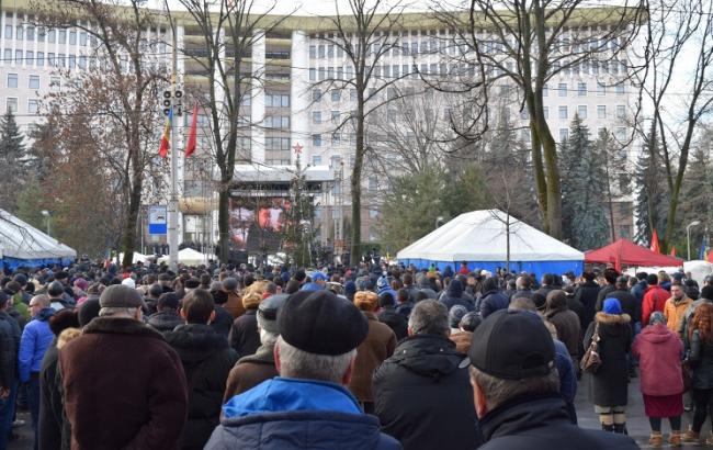 У Кишиневі проходить багатотисячний мітинг проти кандидата в прем'єри Молдови