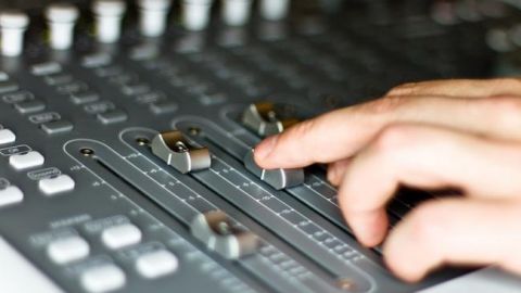 Російські мовники захопили українські FM-частоти в окупованому Криму