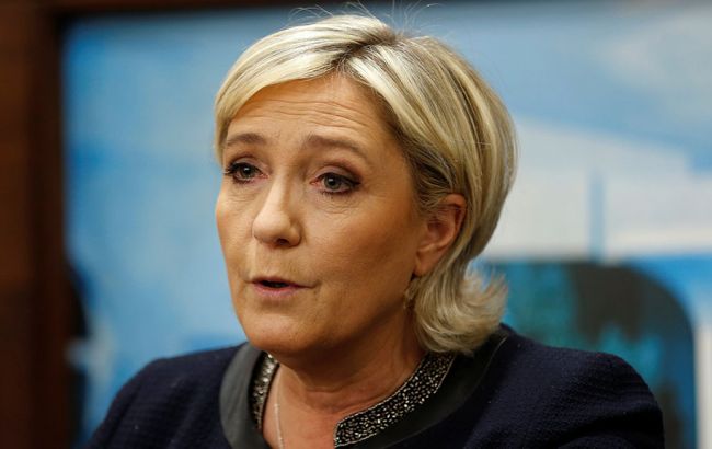 Ле Пен назвала Макрона "слабаком" у боротьбі проти тероризму