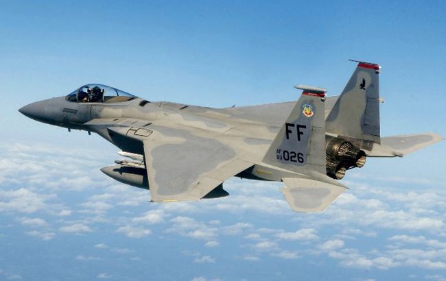 У Польщі здійснив аварійну посадку американський винищувач