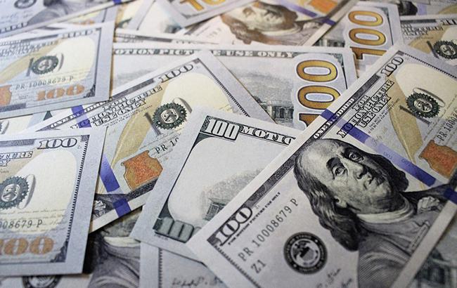 НБУ повысил справочный курс доллара на 10 копеек до 28,39 грн/доллар