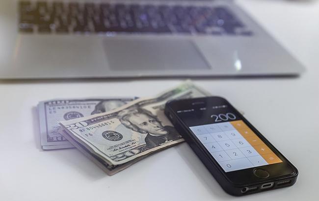 Курс доллара на межбанке находится на уровне 27,83 грн/доллар