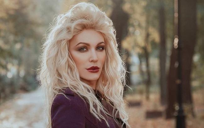 "Космічні очі": травесті-діва Монро показала обличчя без макіяжу