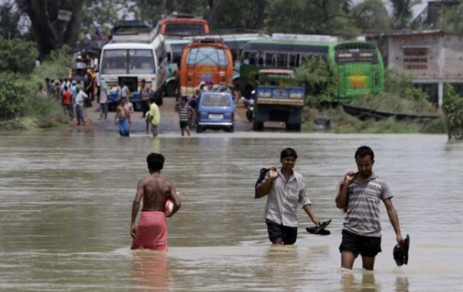 В Індії через зливи загинуло щонайменше 37 людей