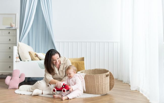 Ці речі потрібно прибрати з дитячої кімнати: можуть бути небезпечними