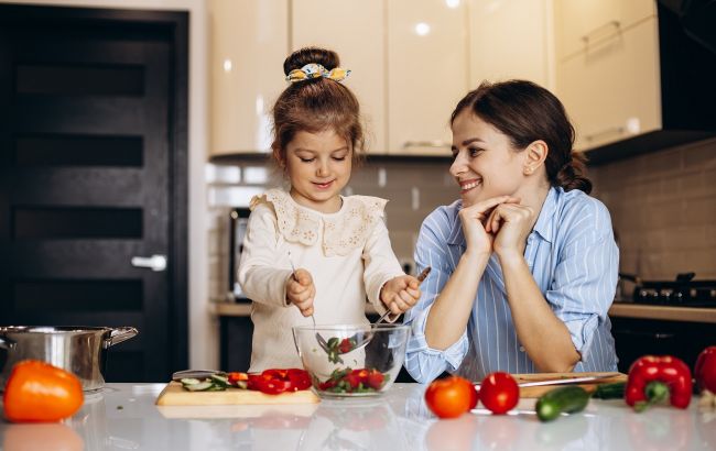 Як привчити дитину їсти овочі: лайфхаки від дієтолога