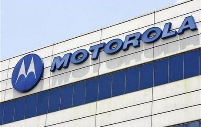 Продажи смартфонов Motorola начнутся в Украине весной