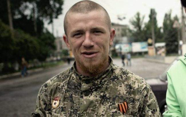 "Вчора він мив машини": у  Петербурзі звільнили кухаря за віршик про Мотороле