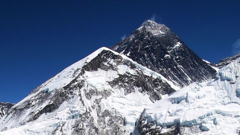 Висота Евересту змінилася: з'явилися нові результати дослідження