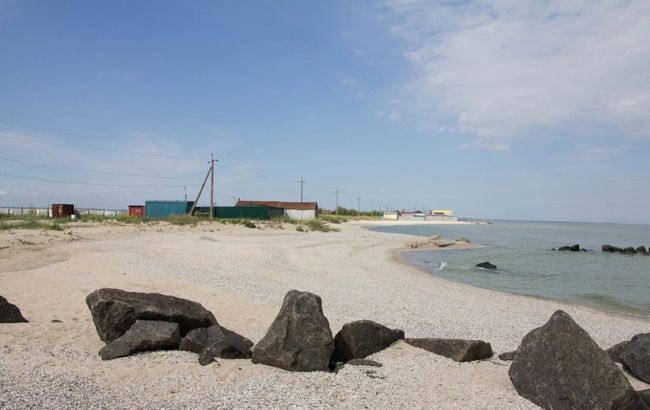 В "ДНР" "обустроили" пляжи: пропускают по спискам (видео)