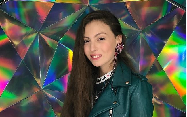 Невероятно: дочь Оли Поляковой удивила сеть своим макияжем