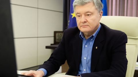 Порошенко запропонував план подолання кризи у відносинах України з ЄС