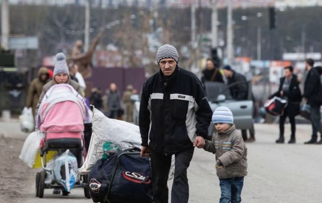 206-й батальон под обстрелами эвакуировал из Ирпеня еще полтысячи женщин с детьми, - Порошенко