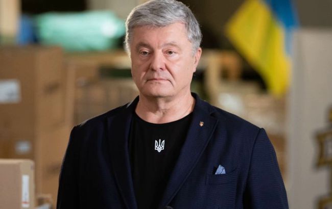 Порошенко з волонтерами за півроку спрямував на допомогу ЗСУ 46 млн доларів
