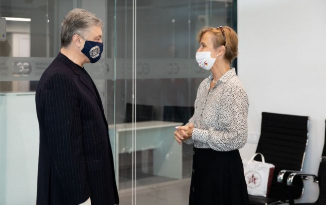 Порошенко обсудил с послом Германии внутреннюю ситуацию в Украине