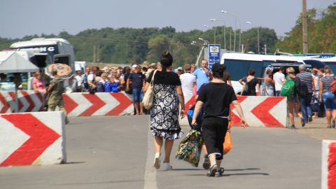 Кабмин изменил порядок пересечения КПВВ с Крымом: кому не нужна самоизоляция