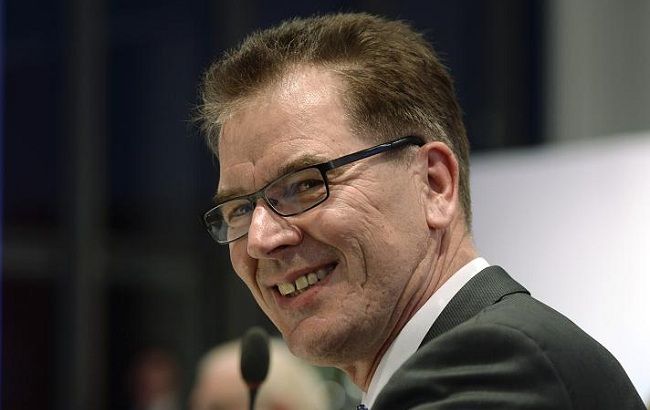 Министр ФРГ: в Европу могут прибыть до 10 миллионов беженцев