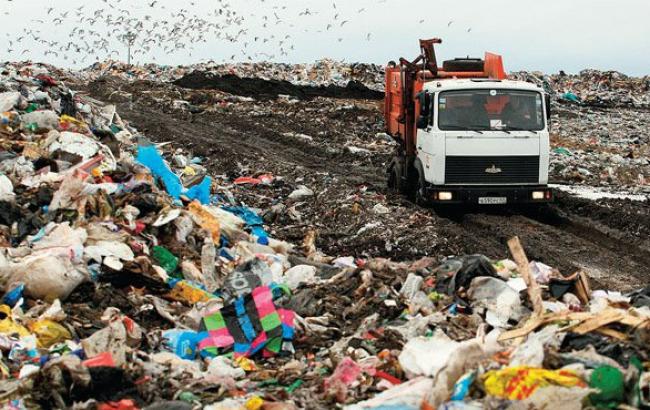У Кременчуці экоактивисты знайшли львівське сміття в районі водоочисних споруд