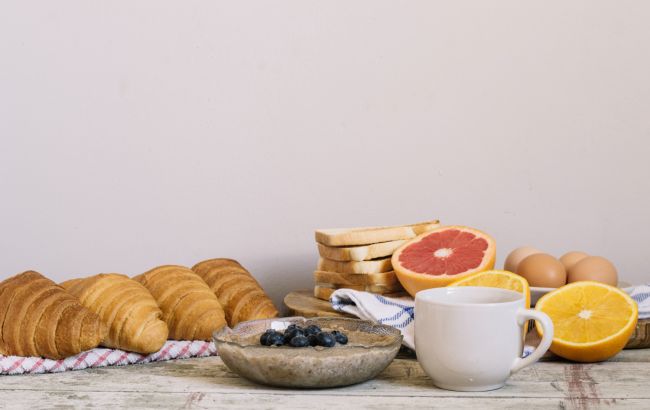 Уникайте цих продуктів: що категорично не можна їсти на сніданок