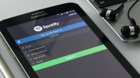 В Spotify в скором времени появятся аудиокниги: сервис приобрел платформу Findaway