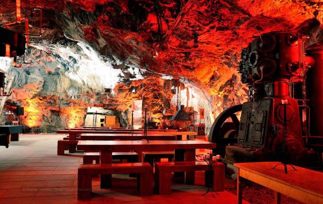 Ресторан в известняковой шахте открыли в Финляндии (фото)