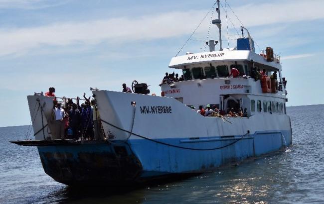 Число жертв крушения парома в Танзании возросло до 136