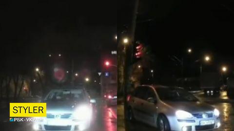 У Києві водій порушив ПДР та поплатився: відео інциденту