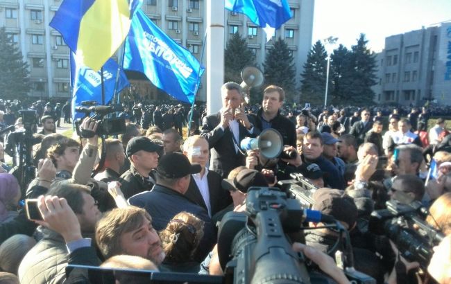 КПУ и "Оппозиционный блок" проведут в Киеве митинги на майские праздники, - МВД