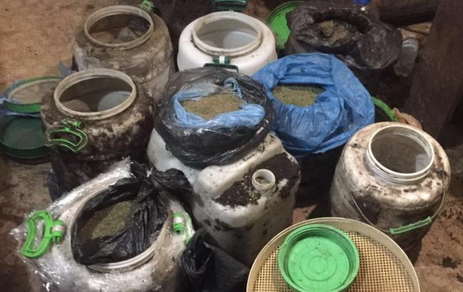 СБУ припинила виробництво наркотиків у Київській області в промислових масштабах