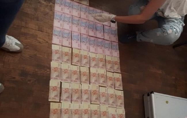 Чиновников концерна "Укроборонпром" задержали на взятке