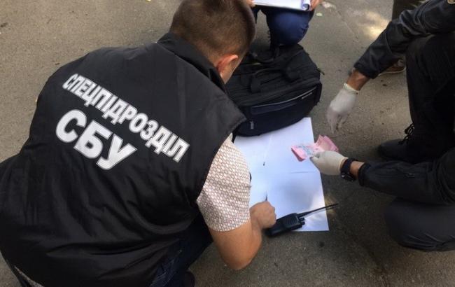 СБУ разоблачила на взятке одного из руководителей патрульной полиции Хмельницкой области