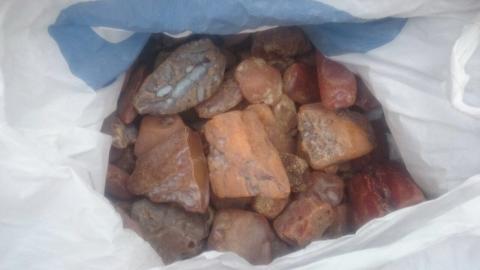 У Рівненській області вилучили бурштину на майже 2 млн гривень