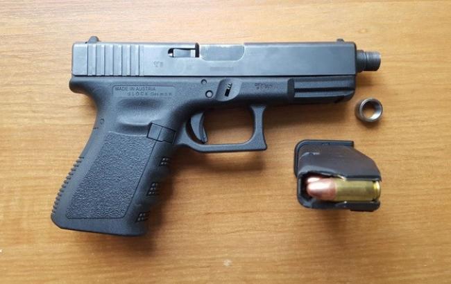 В Киеве разоблачили нацгвардейца, который продавал оружие из зоны боевых действий