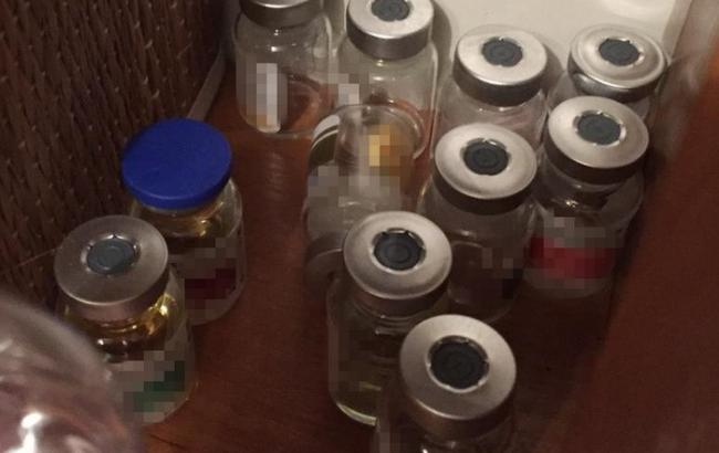 СБУ блокувала контрабанду до України анаболічних стероїдів