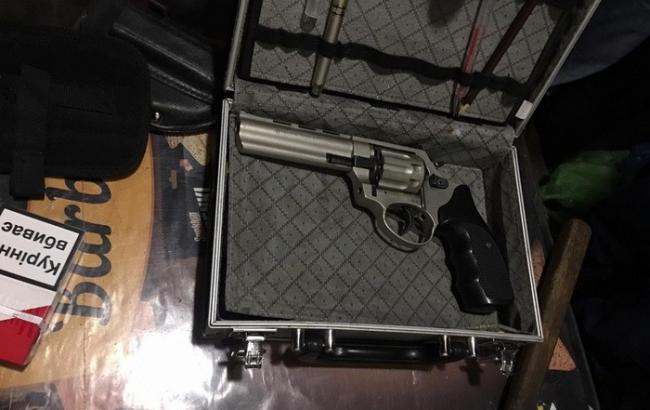 СБУ затримала у Мелітополі торгівця зброєю
