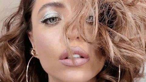 Декабрь на Позитиве: Надя Дорофеева в экстремальном мини взволновала пикантным фото