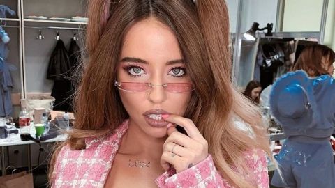 "Чика из 90-х": Надя Дорофеева поразила необычным образом