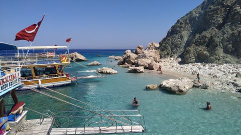 Отели забронированы на 100%: туристический бум на курортах Турции продолжится в сентябре