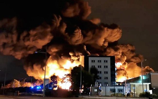 У Китаї в результаті пожежі на фабриці загинули майже 20 осіб