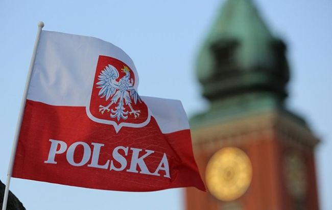 В Польщі скасували податок на доходи фізосіб