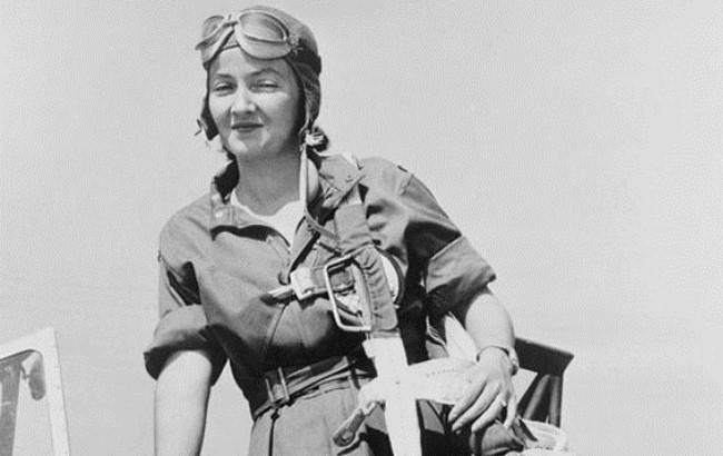 "Реинкарнация?": соцсети поражаются сходству Савченко с пилотом ВВС США