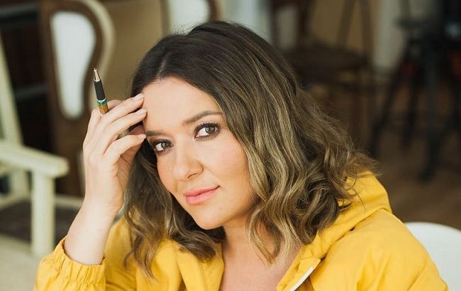 "В обіймах кавалера": Наталія Могилевська розбурхала мережу фото з Одеси