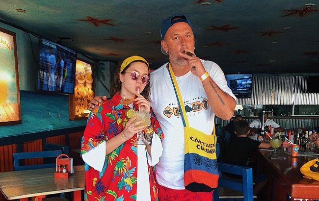 Потап станет дедушкой? Приемная дочь артиста показала "животик". Фото