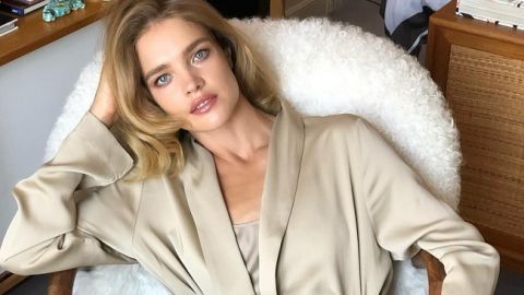 Ноги від вух: Наталія Водянова демонструє бездоганну фігуру і почуття стилю