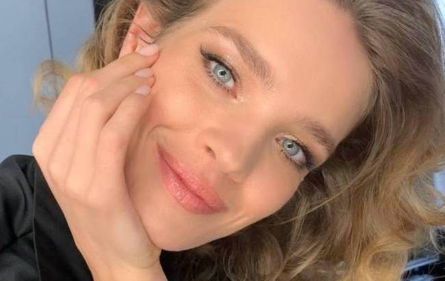 Щаслива і сяюча: Наталія Водянова захопила природною красою