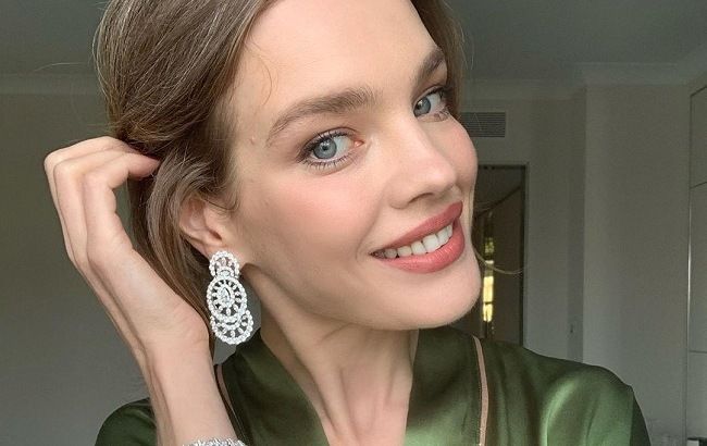 Попелюшка б позаздрила: Наталія Водянова блищить на балу в розкішній сукні Dior