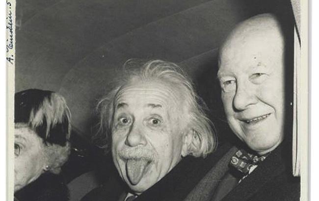 Знамените фото Ейнштейна буде виставлено на аукціоні