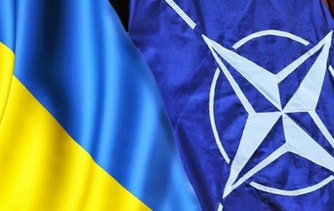 Около 35% украинцев считают НАТО угрозой, 29% - защитником