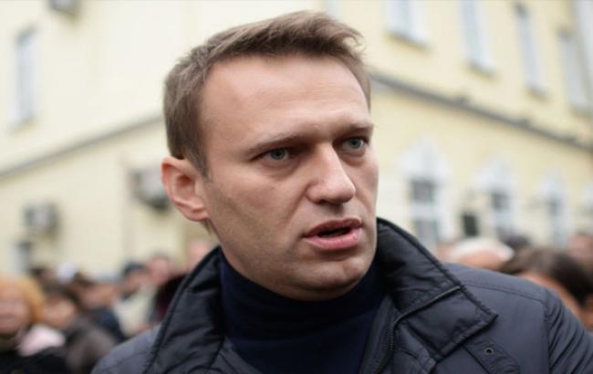 Алексей Навальный рассказал, о чем говорил с конвоирами в автозаке